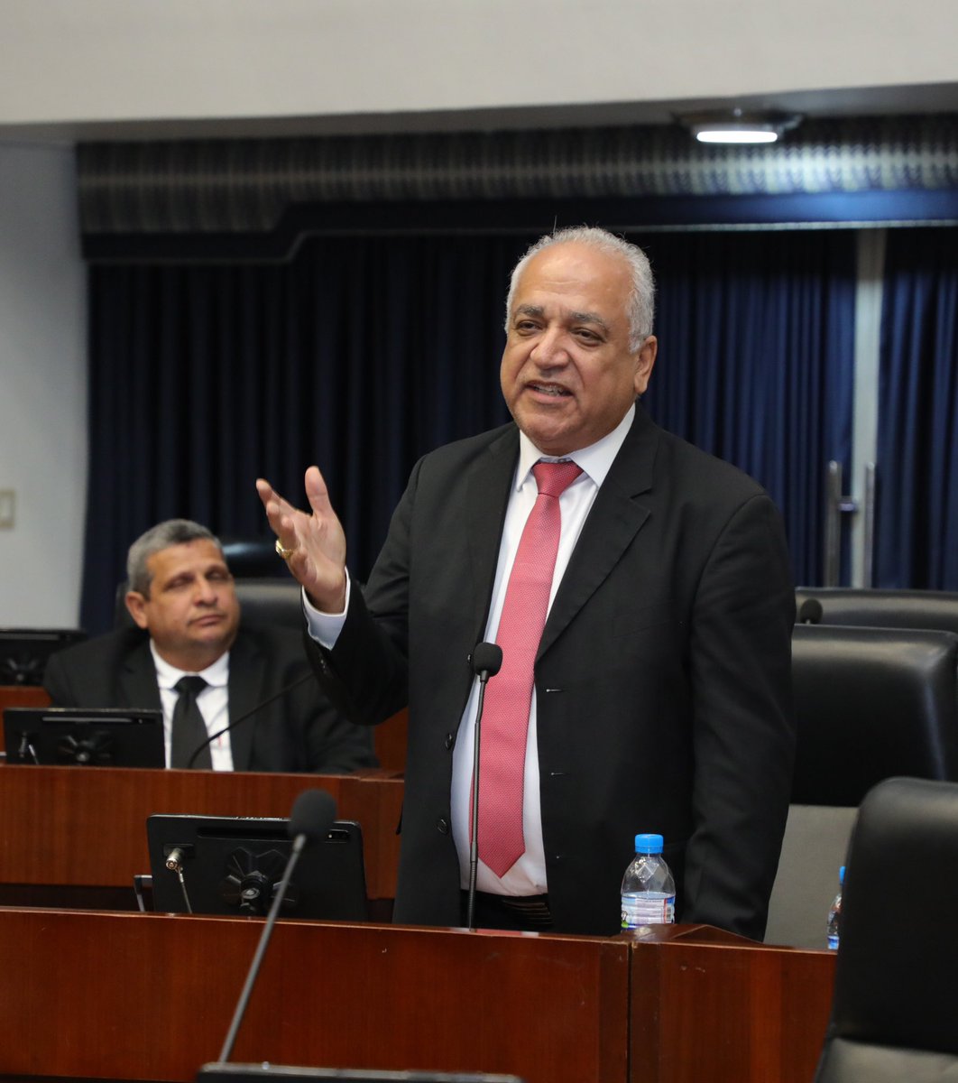 Luis Eduardo Camacho tweet media