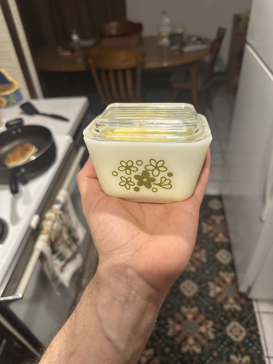 Who up having seizures and making pancakes this evening tap in my friends thank for reading