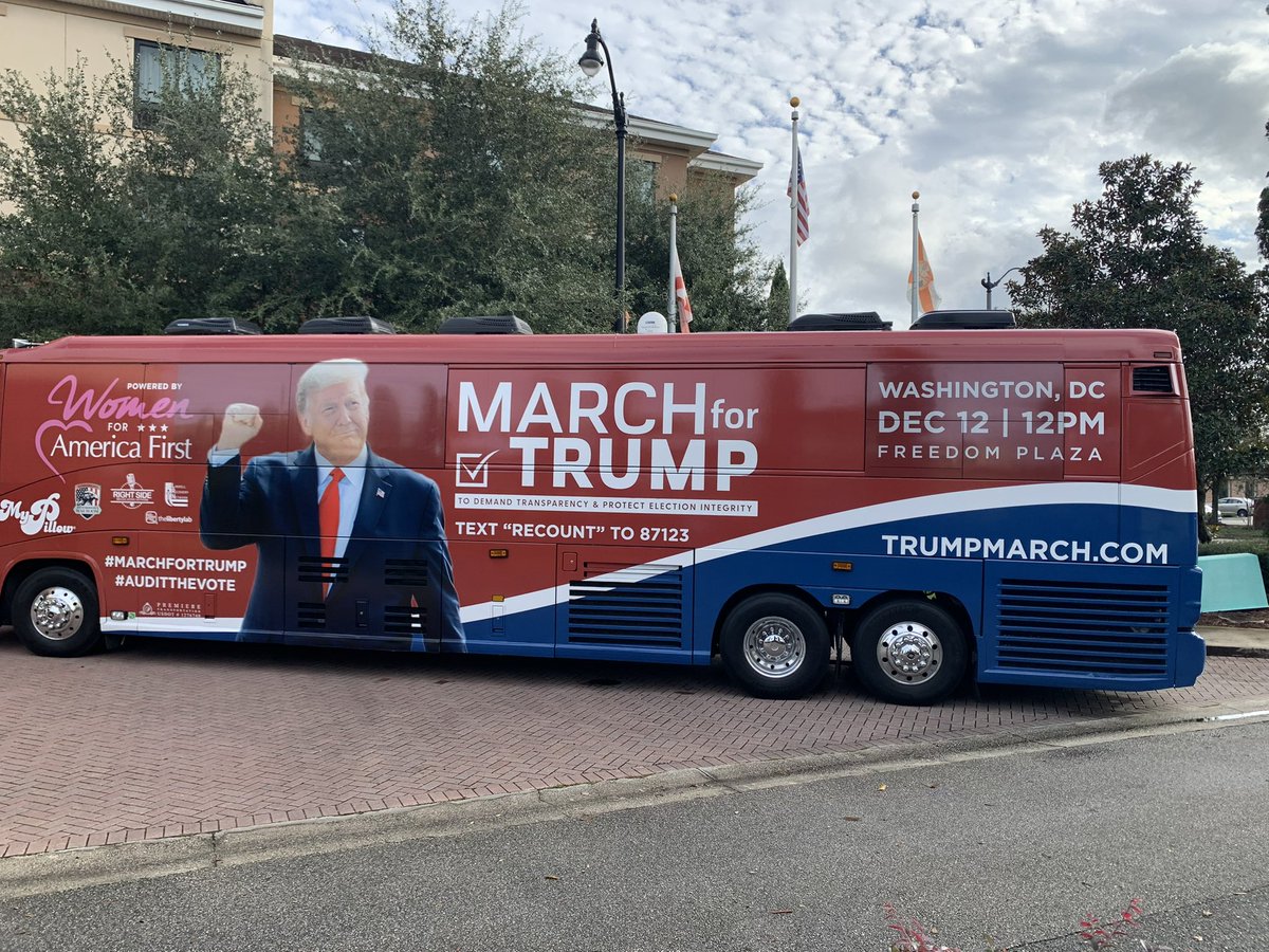 AmyKremer's tweet photo. @johnrich @SenJoniErnst I’ve got some experience in this…
Back in the day with @TeaPartyExpress & in 2020 with the #MarchforTrump
Tea Party Express took out a lot of RINO’s!🚫🦏
In 2010, the TPX tour was called “Just Vote Them Out” & we took back the House! https://t.co/VGt1fa4lHq