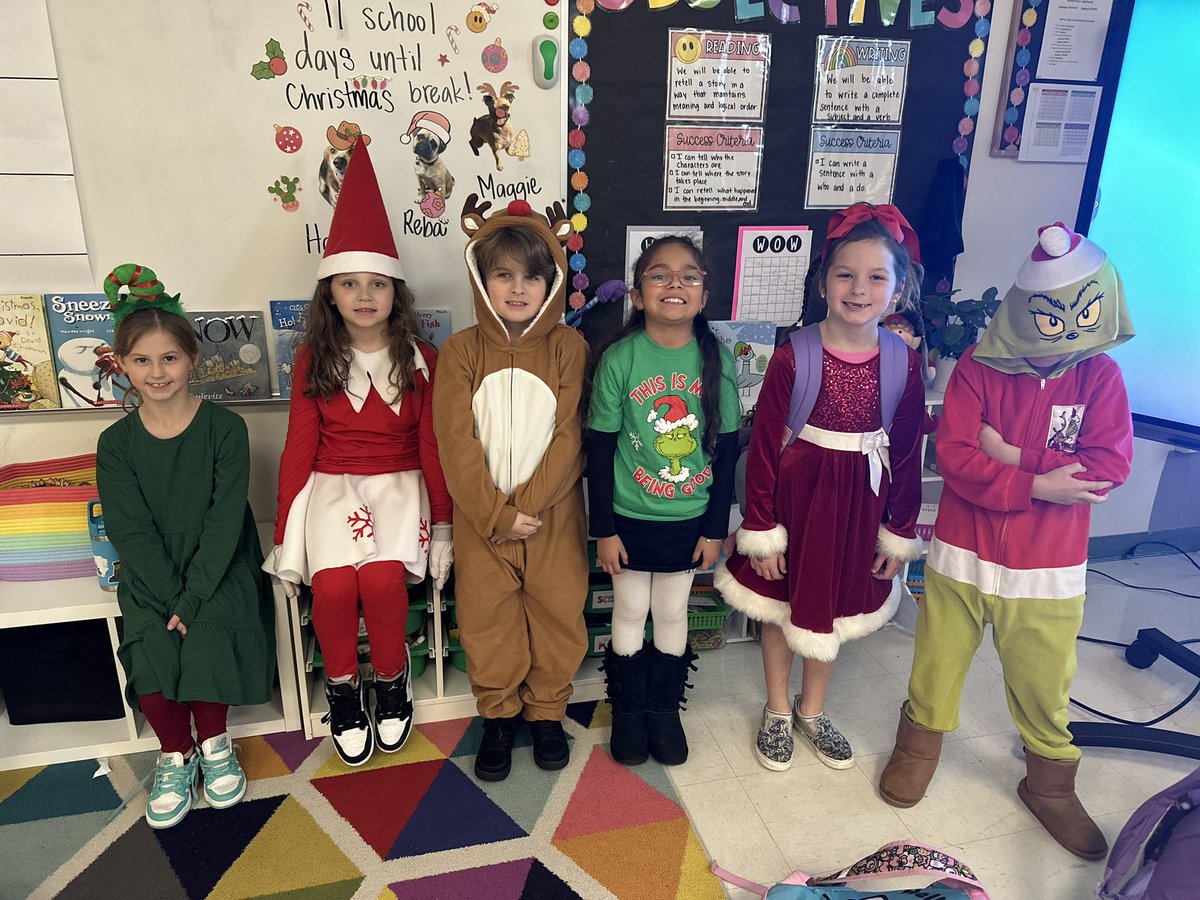 GFESWildcats's tweet photo. It's beginning to look a lot like Christmas at GFES!  We loved seeing everyone dressed as their favorite Christmas character!🎄🎅🏻 https://t.co/gZP8hWTixJ