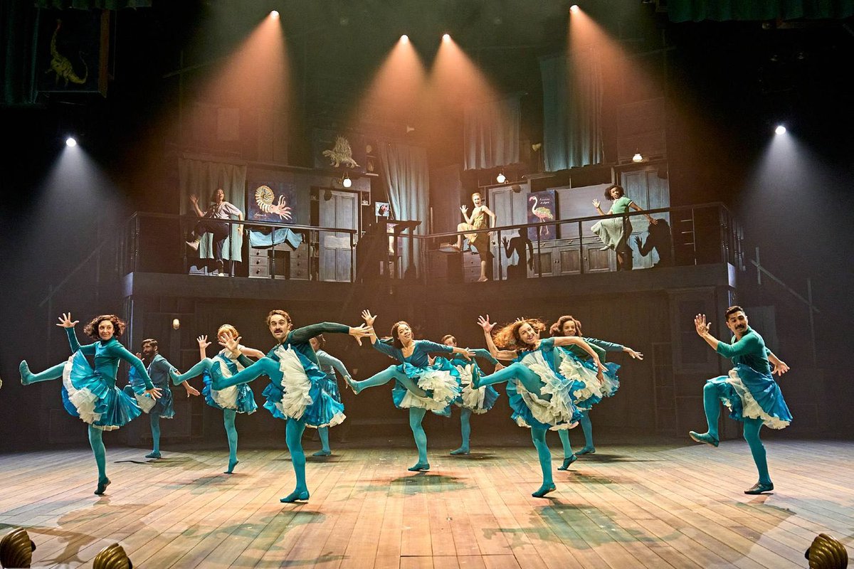 eggsbened's tweet photo. I didn’t like @NationalTheatre Ballet Shoes… I LOVED it. And wept.
Katy Rudd’s glorious production teems with life and hope and is superbly designed by Frankie Bradshaw aided by Paule Constable’s wondrous lighting. The cast is immaculate. A huge, tender, witty, boisterous joy. https://t.co/aVeuak01AU
