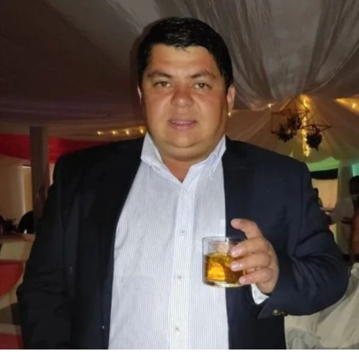 🔴 JERARCA CONTRABANDISTA

🔥 Director de Desarrollo de la Intendencia blanca de Cerro Largo imputado por contrabando agravado de bebidas alchólicas

🔴Fue detenido en una camioneta cargamento de cervezas y botellas de whisky.

🔴Una semana atrás, su líder político, Sergio Botana