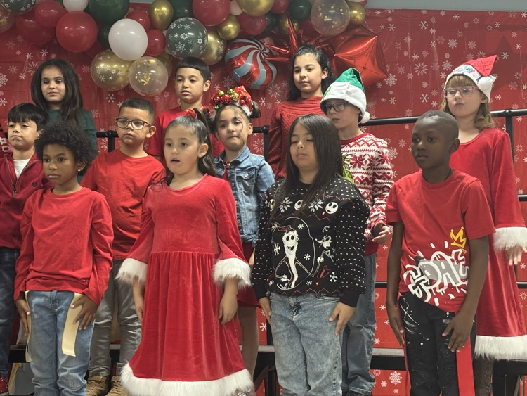 BaylessLISD's tweet photo. Thank you Dr. Shepard and third grade for the fantastic Christmas program! https://t.co/aZCTT38fhV