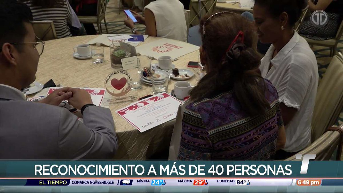 TReporta's tweet photo. La Fundación de Voluntarios de Panamá conmemoró el Día Internacional de los Voluntarios en una ceremonia especial de reconocimiento a esas personas que han hecho una importante contribución a la sociedad panameña a lo largo del año con su tiempo y esfuerzo, impactando al bienestar social y a la mejora de las comunidades del país.  #TReporta