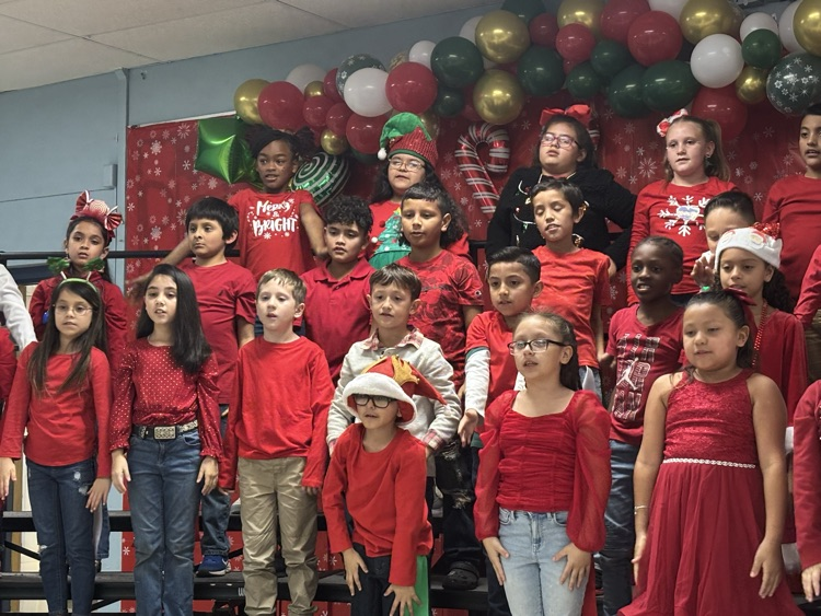 BaylessLISD's tweet photo. Thank you Dr. Shepard and third grade for the fantastic Christmas program! https://t.co/aZCTT38fhV