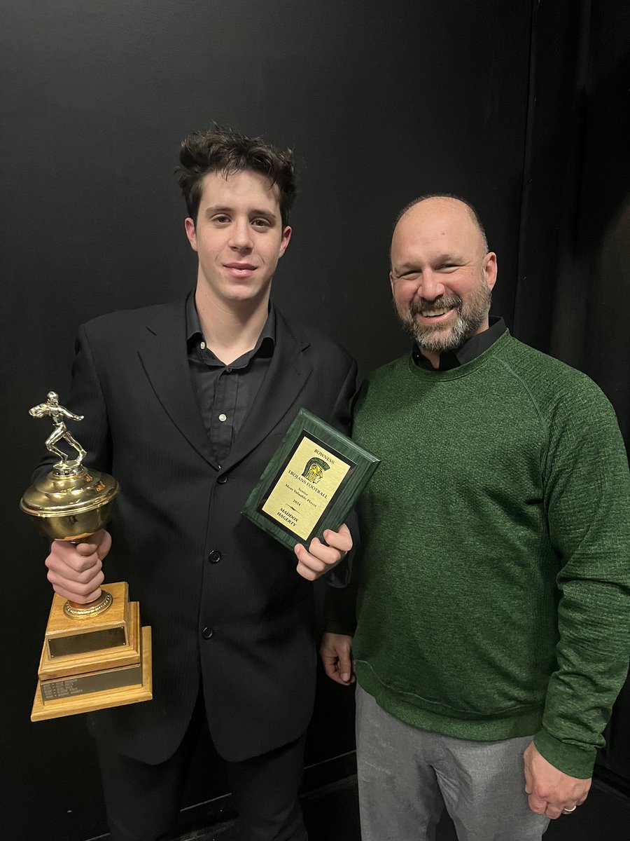 Honoured to be named MVP at last night’s Bowness Football Awards Banquet. Thank you to all my teammates and coaches that supported me this year.
<a href="/730scouting/">730 Scouting</a> <a href="/ElieBouka/">Elie Bouka</a> <a href="/QBMotion/">QBMotion</a> <a href="/CoreyAllison72/">Corey Allison</a> @ZoltanBoulton