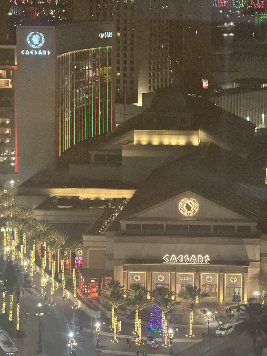 When #HomeMeansNevada follows you everywhere. 💙