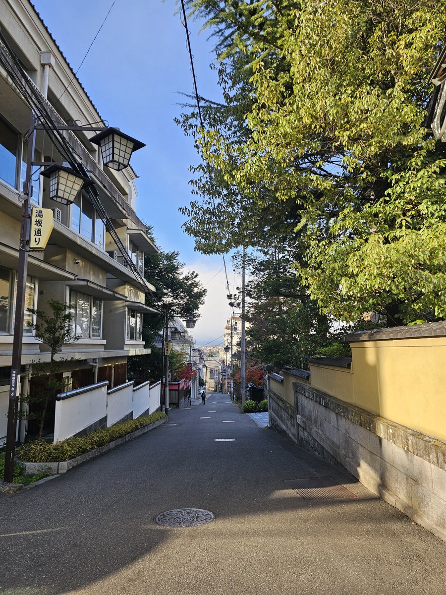 fua0511's tweet photo. マッピング前に浅間温泉散策するか！ https://t.co/owqjDxqj0F