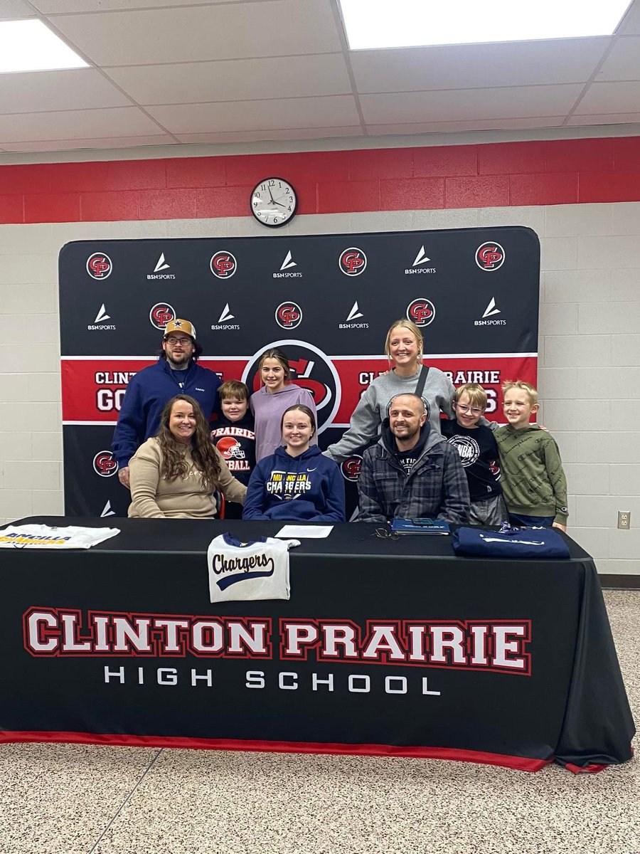 taryacrabtree's tweet photo. officially a charger!! thank you to everyone who has made this possible! much love! @MUACsoftball https://t.co/BkSEItJ1MH