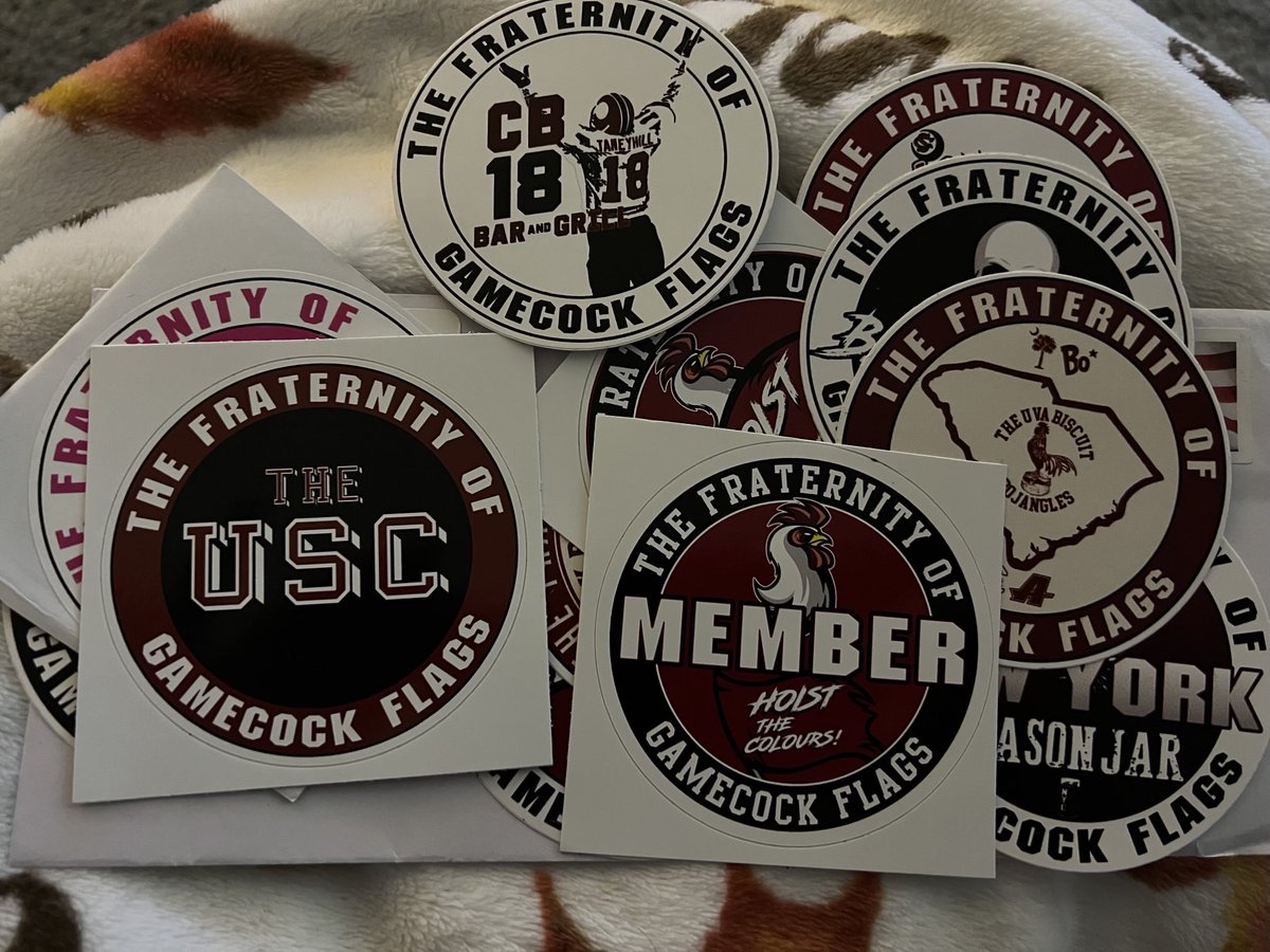 ⁦Amazing mail day by ⁦<a href="/BullWard/">Bull Ward</a>⁩ and ⁦<a href="/theUSC/">Kirk Hollingsworth</a>⁩ - Love all the stickers