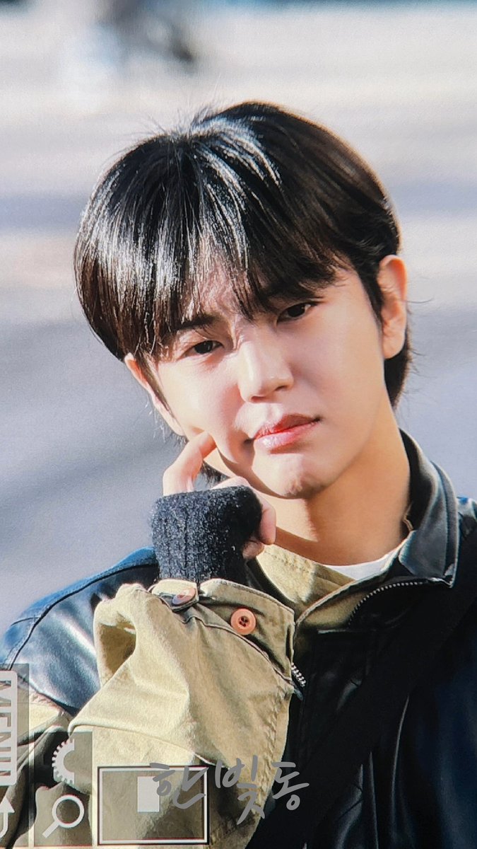 abeamoflight_jh's tweet photo. 241206
๋ฎค๋ฑ
์ถ๊ทผ Preview
์ค๋ ์ฒญ์ ์ธ๋ชจ๊ธ ๐
#์ด๋ํ #LEEDONGHUN #Donghun
#ACEPinata #ํผ๋ํ #์์ด์ค
#HitThatPinata #ACE
@official_ACE7 https://t.co/LUxSyplOrH