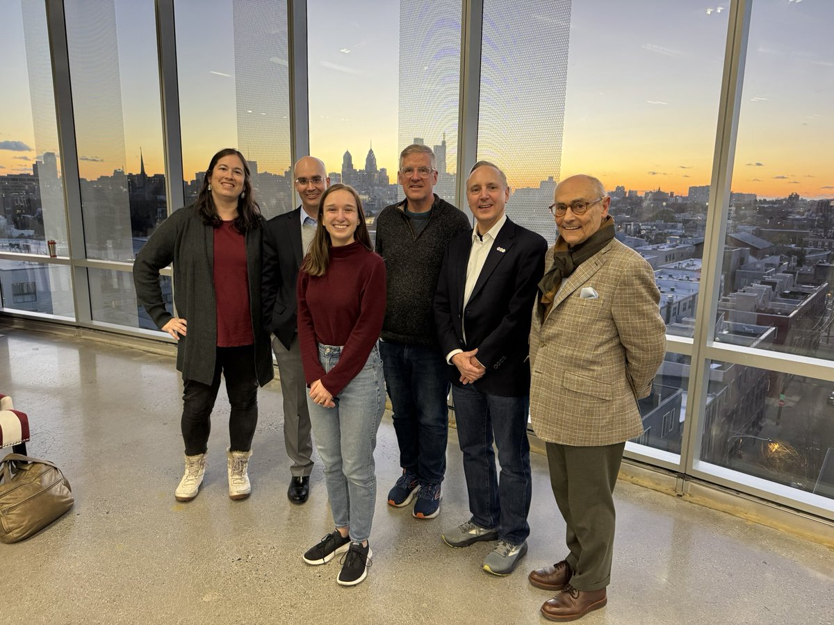 brandita's tweet photo. Thanks to @5thSq and @WNNProHousing for hosting @Montgomery4All for an awesome meeting of housing abundance groups.  It was great to share perspectives with such a wonderful group of like minded folks. https://t.co/oMSc0Fv7RF