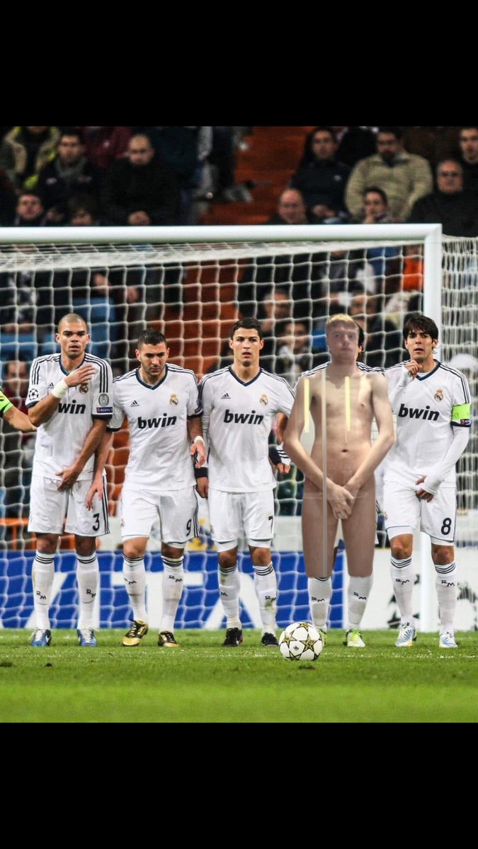 louisjonees's tweet image. 