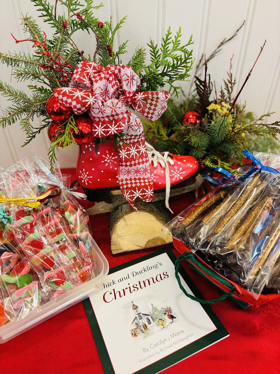 CarolynjMorris's tweet photo. Q: What do candy-kabobs, chocolate-pretzel sticks, and Chick and Duckling’s Christmas have in common? 
A: All will be available at Saturday’s Christmas Market at Living Faith, Baxter between 8:00-1:00.
#RailfenceBooks https://t.co/aZGE3YpZH3