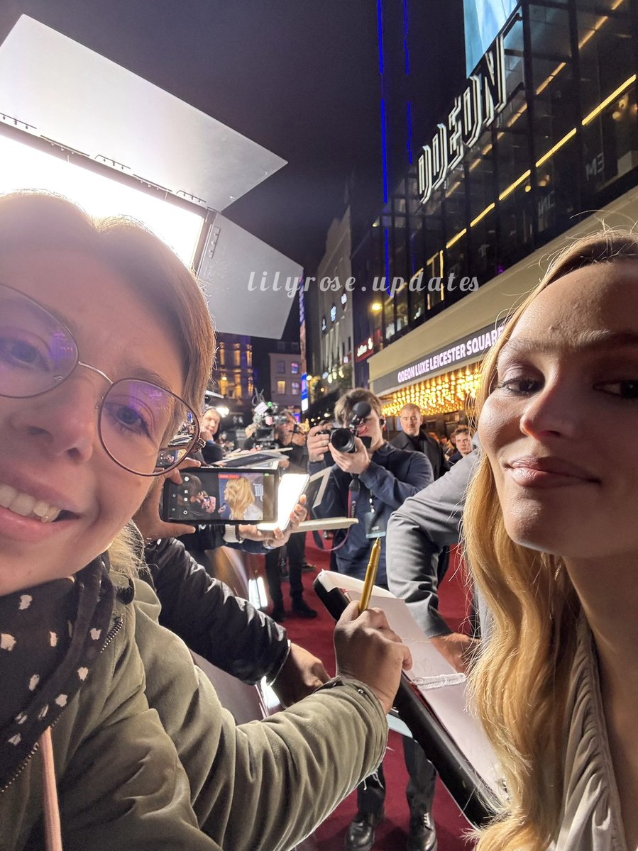 UpdatesLilyRose's tweet image. Here I am with Lily-Rose at the premiere of Nosferatu in London!! 🥹💓 More than 6 years later ~ after I first met her on October 2nd, 2018 in France ~ I was lucky to meet her again on December 4th, 2024!! 😭💞 I’m beyond happy and grateful! ❤️ I love her always and forever! 🫂❤️