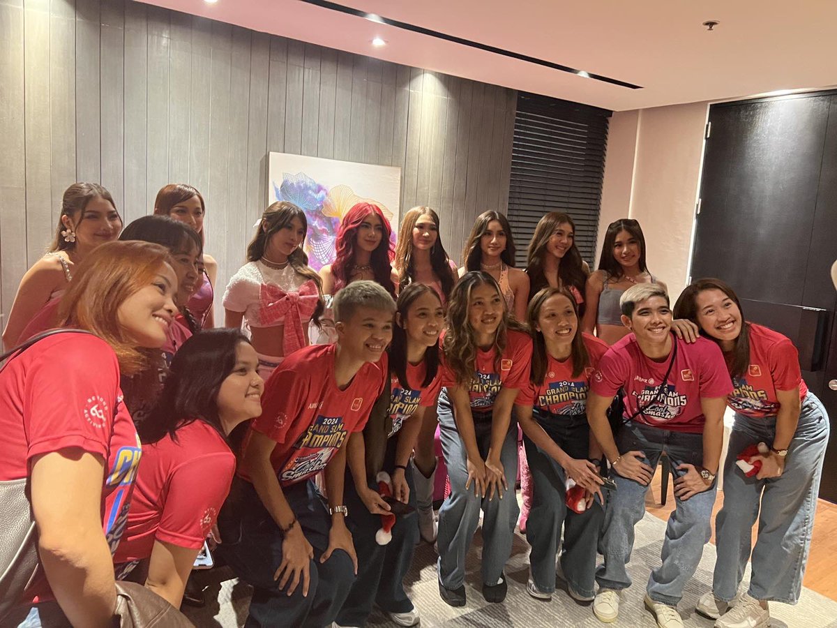 lizanne_927's tweet photo. Bini x Creamline 🩷 https://t.co/yARYzGM4Ek