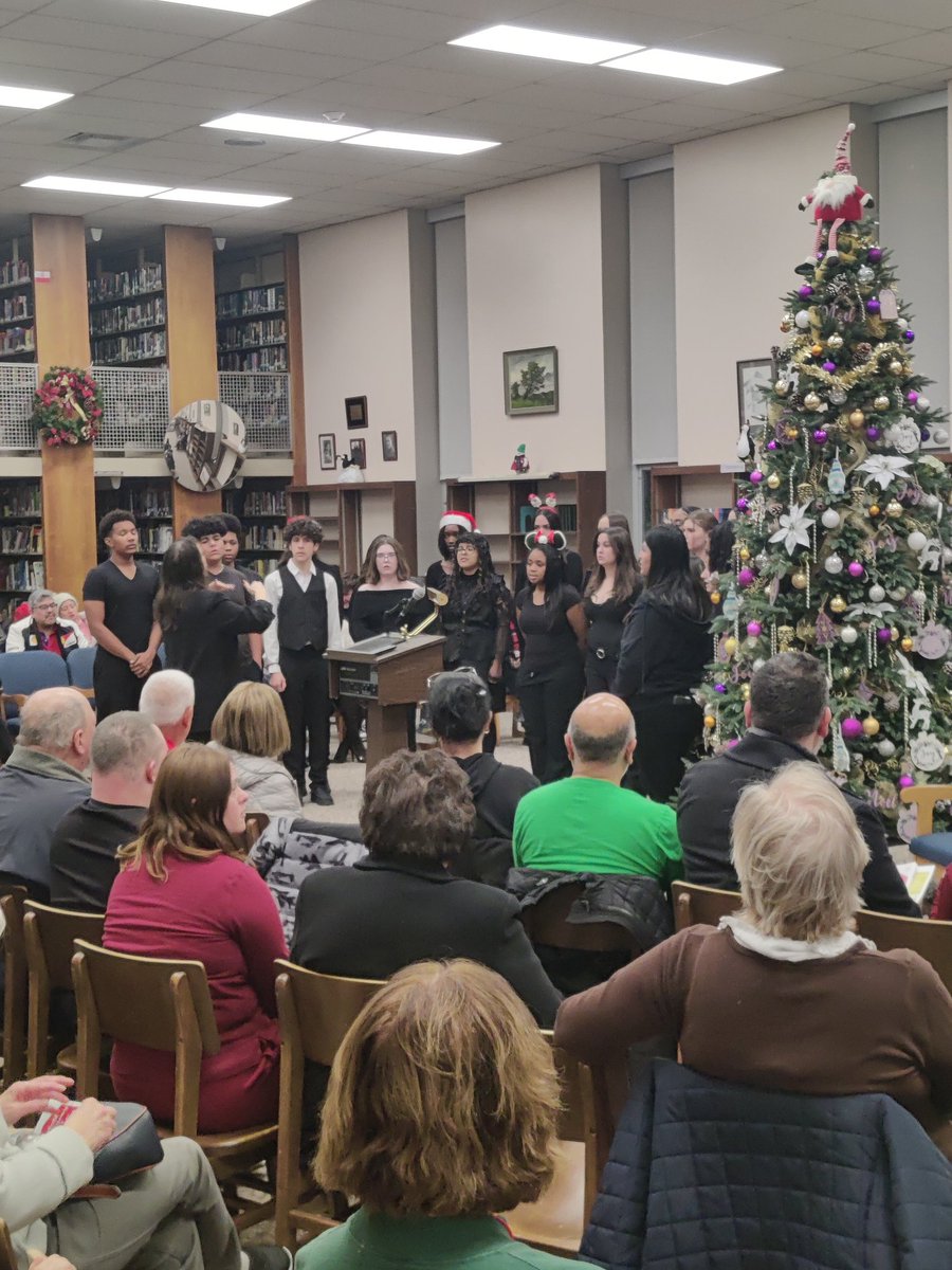 Dr. Richard Tomko (@garfieldsuper_) on Twitter photo Garfield HS Chorus at the Garfield Library Tree Lighting... Almost ready to light the tree. Are you here yet? <a href="/GarfieldNJSchls/">GarfieldNJSchools</a> Garfield HS Chorus at the Garfield Library Tree Lighting... Almost ready to light the tree. Are you here yet? <a href="/GarfieldNJSchls/">GarfieldNJSchools</a>