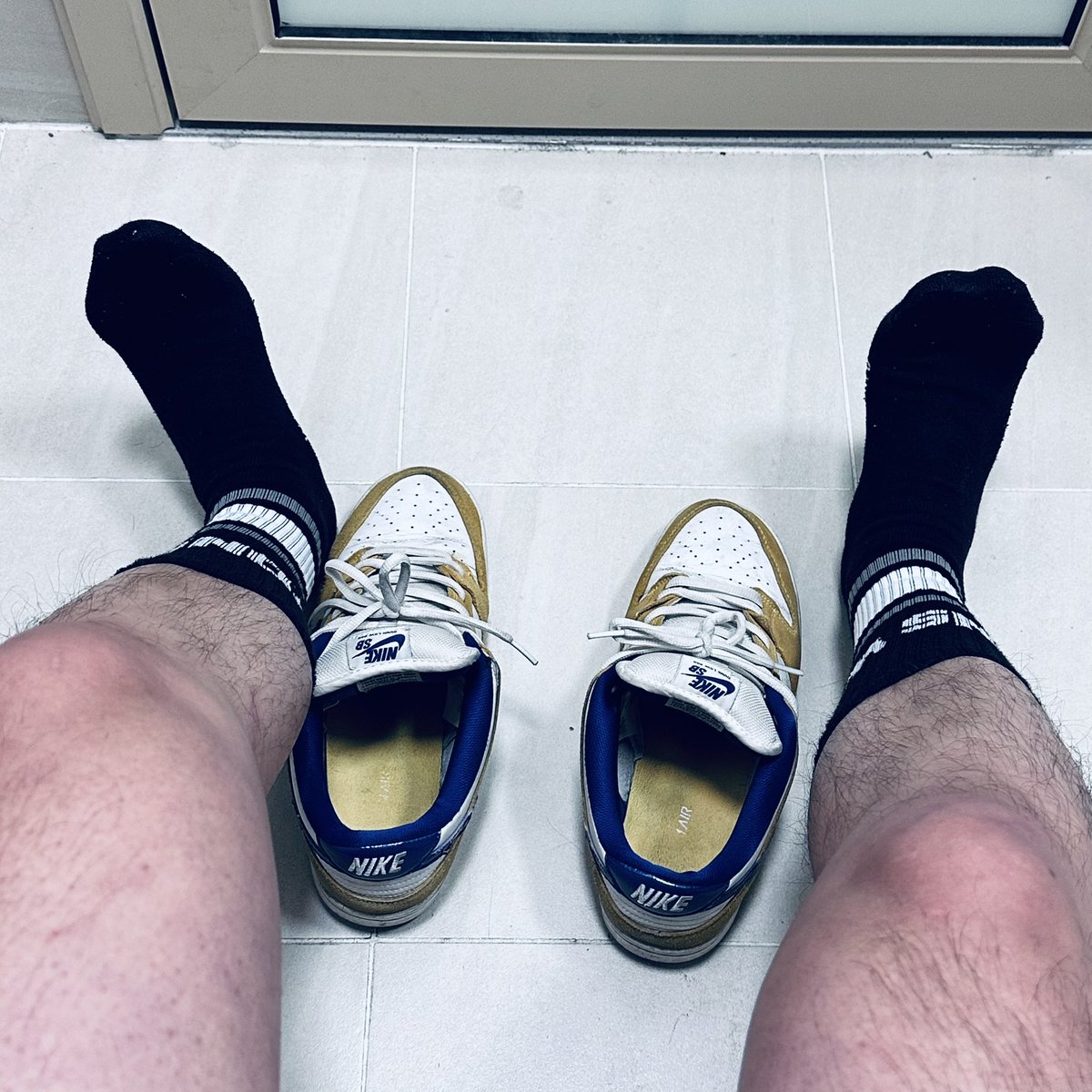 sc920607's tweet photo. 早上好，陈伯们…可以看看你们的陈伯吗😊 https://t.co/ebAnbnkeP4