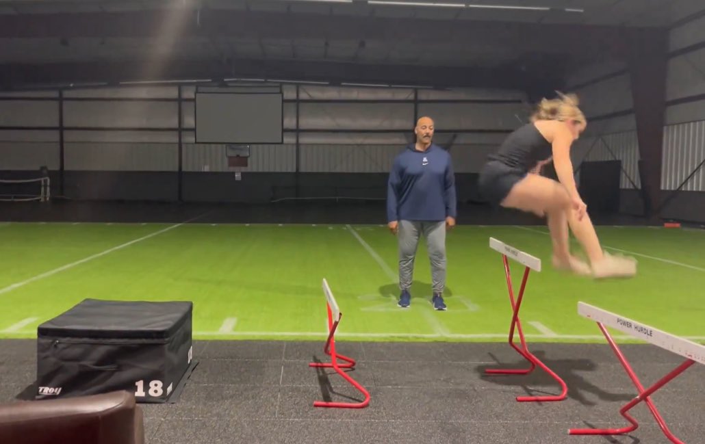 Amelia Streuber 2025 🦫 tweet media