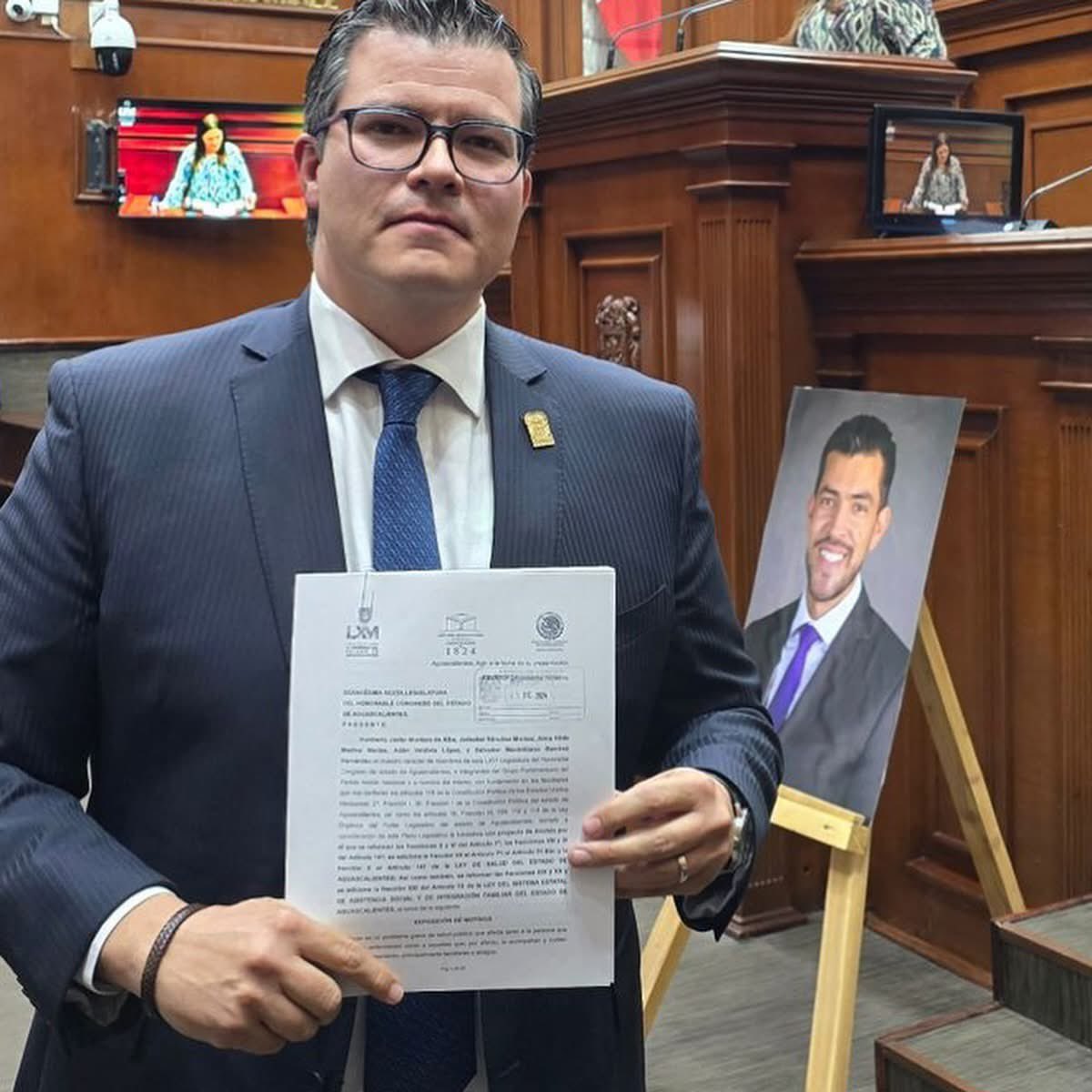 Presentamos la iniciativa "Cuidar a los que cuidan", un homenaje a los cuidadores que dan todo por sus seres queridos. Esta iniciativa está inspirada y dedicada en memoria de mi querido amigo Juan Pablo Adame, quien enfrentó el cáncer con valentía y nos dejó un legado de amor y