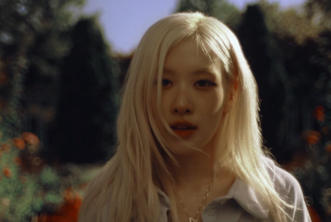 [Chat] Sto catturando ogni scena del video musicale di Rosé perché sono tutte così belle | Instiz