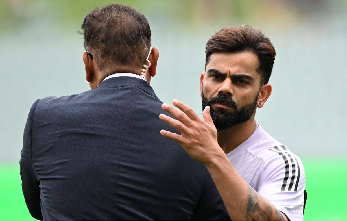 RcbianOfficial's tweet photo. The Kohli-Shastri bond ❤️ https://t.co/YAfvTkxmEE