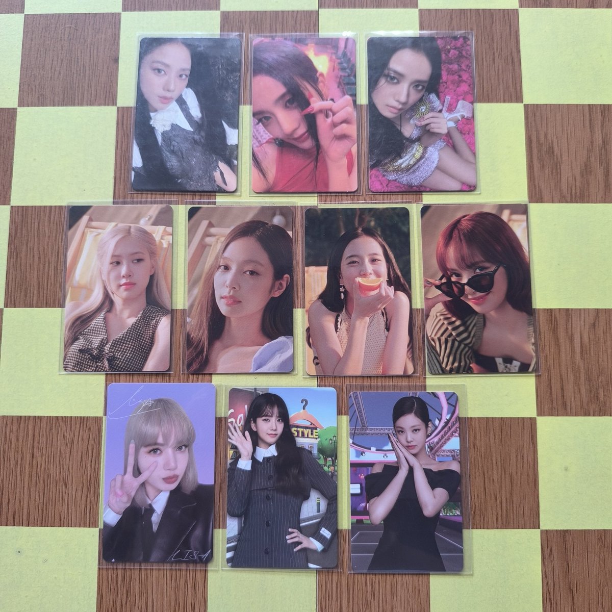 chaechaez_10's tweet photo. wts lfb blackpink photocard lisa rosie jennie jisoo 

120 | 120 | 120
100 set
100 set 

x sensitive and impatient buyers
flexi dop
gcash
jnt (taguig) 

reply / dm to claim https://t.co/uS4Fd8iMo9