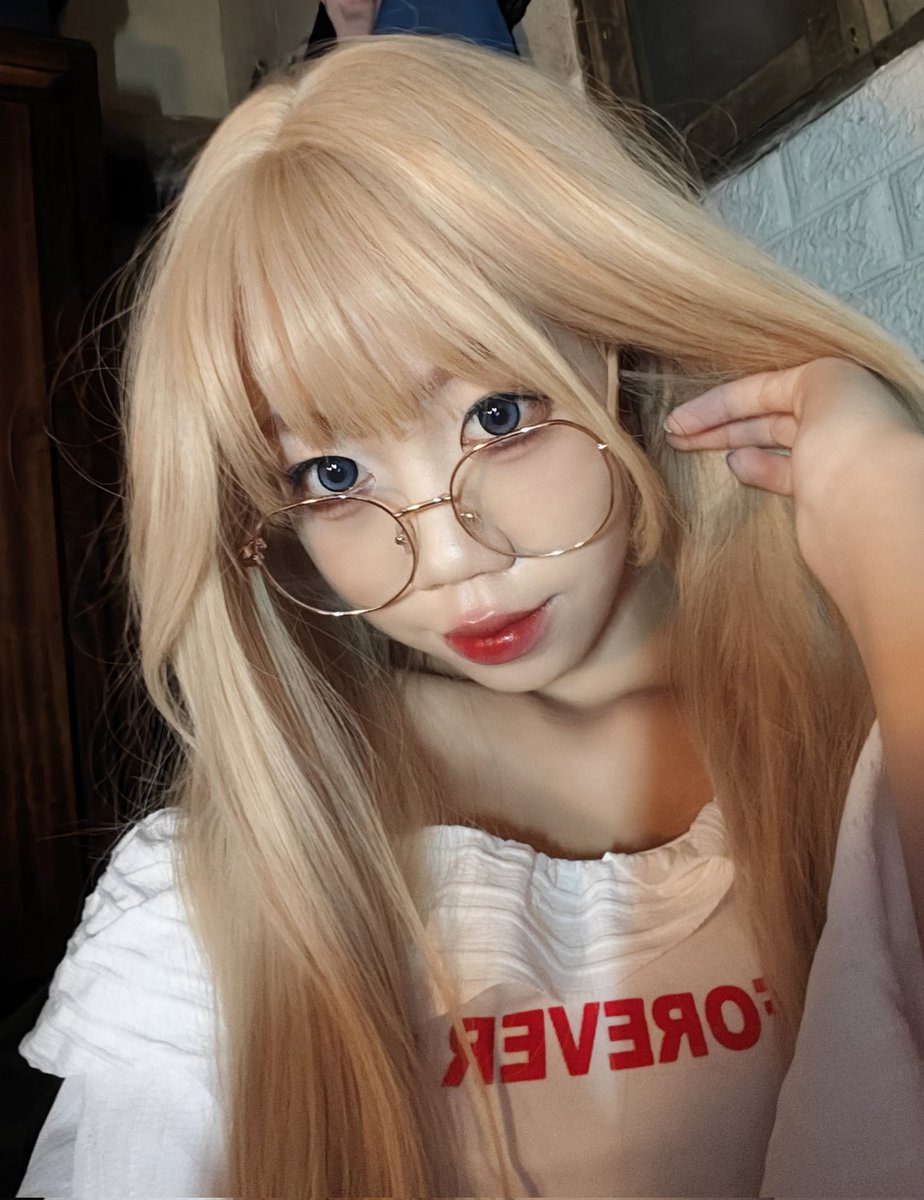 Felicita3006's tweet photo. Vibe hơi lạ 🙉 https://t.co/13EBcCiR7u