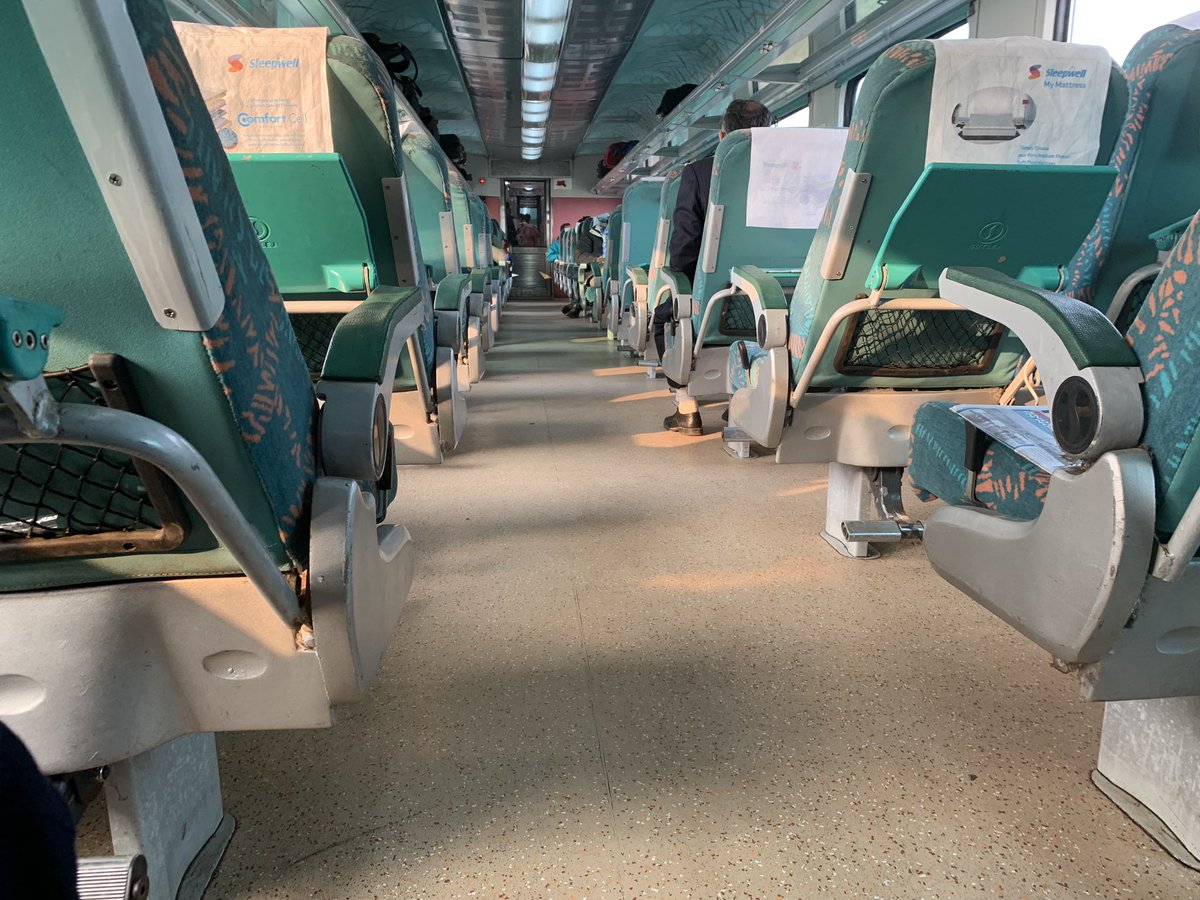 Vandebhaarath1's tweet image. vandebhaarath.com/gatimaan-expre…
#indianrailways #gatimaanexpress