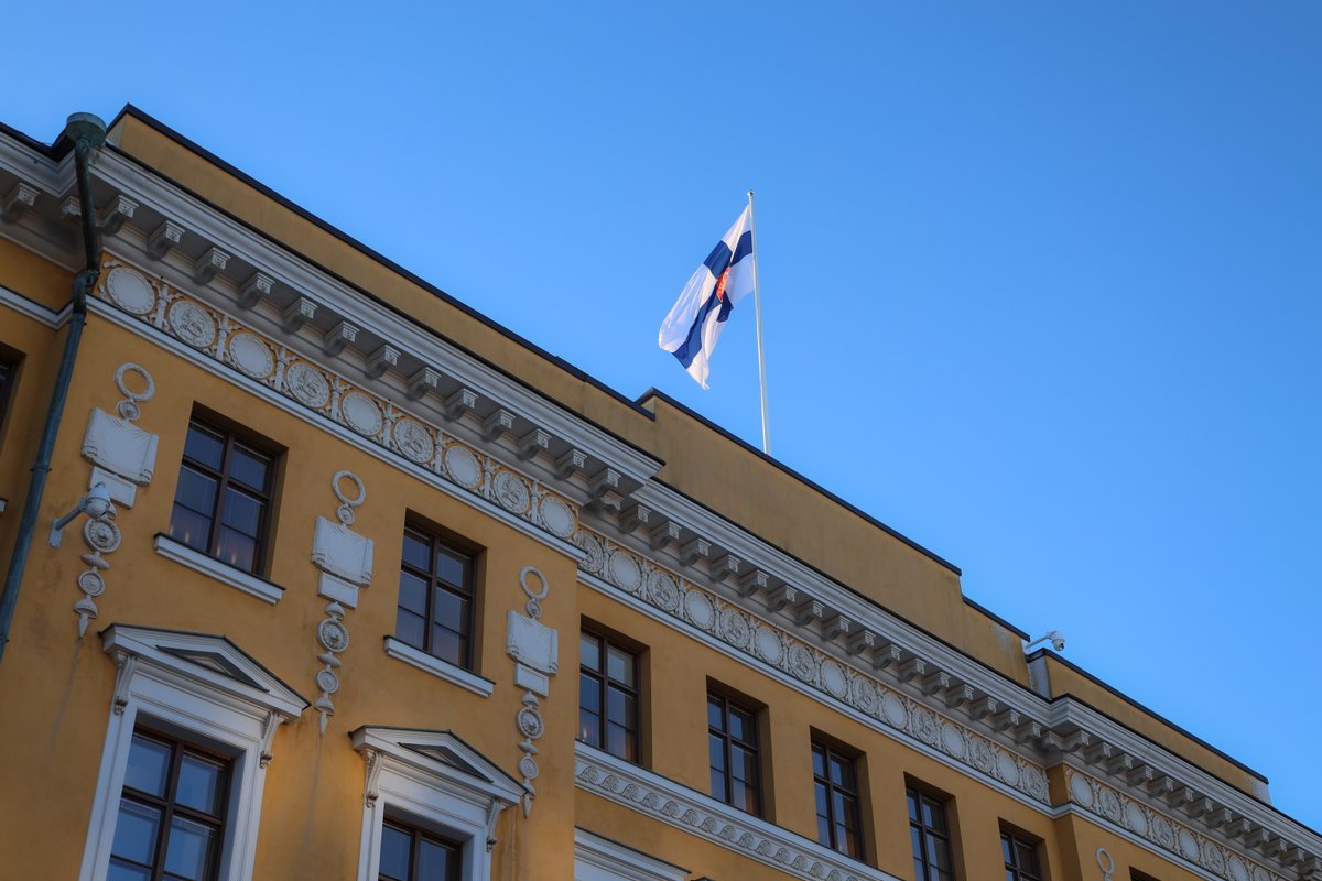 Puolustusministeriö toivottaa kaikille oikein hyvää itsenäisyyspäivää! 🇫🇮

Försvarsministeriet önskar alla en riktigt god självständighetsdag! 🇫🇮

Ministry of Defence wishes everyone a happy Independence Day! 🇫🇮