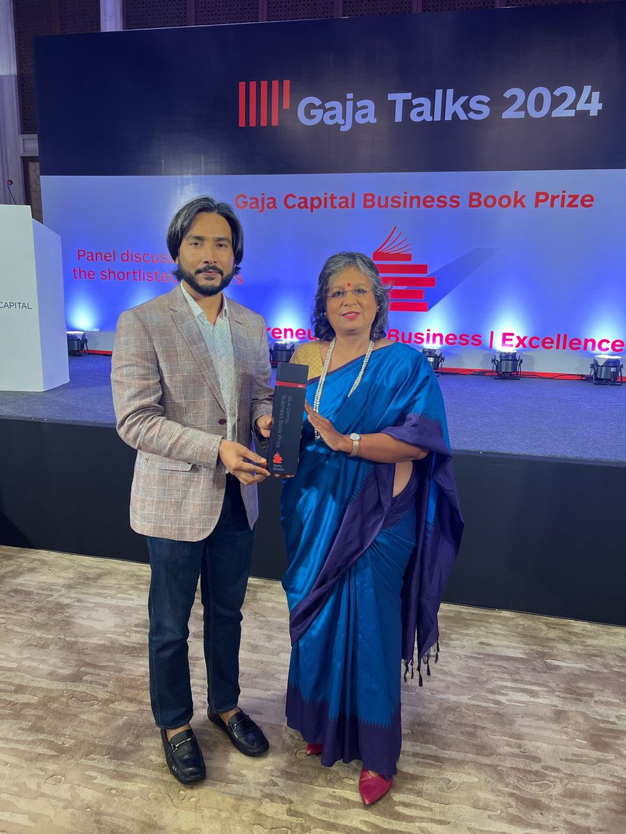 HarperCollins tweet media