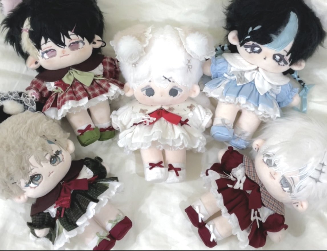ralla_GO's tweet photo. ❄️20cm Dreamy Ribbon Winter&amp;Christmas ver 구매폼🎄
#DreamyRibbonWinterChristmas_공구

기한 : 12/8 12:00 ~ 수량마감까지
          
✔Winter ver은 1인 4종 중 1종 만 가능
(2개 이상 구매 적발시 폼 무통보 삭제 및 환불)

✔현물 극소량 진행!

[윗치폼]
입금+페이폼)https://t.co/NsMdXUpbKF https://t.co/WueiL9iCmA