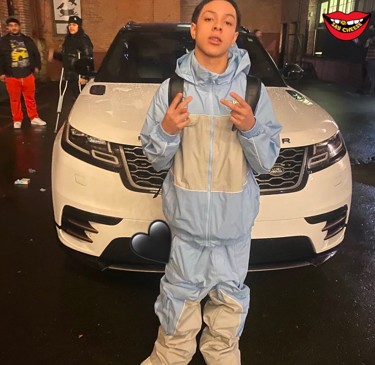 SaycheeseDGTL's tweet photo. Seattle rapper “OsosuckaK” dropped 6 albums, 111 songs, 3 EP’s &amp; 30 videos all in 2024.. &amp; now has a huge female fanbase all over the West Coast. “Holding your music is the dumbest thing you could do.. drop that sh*t” https://t.co/GAKqSUbhdX