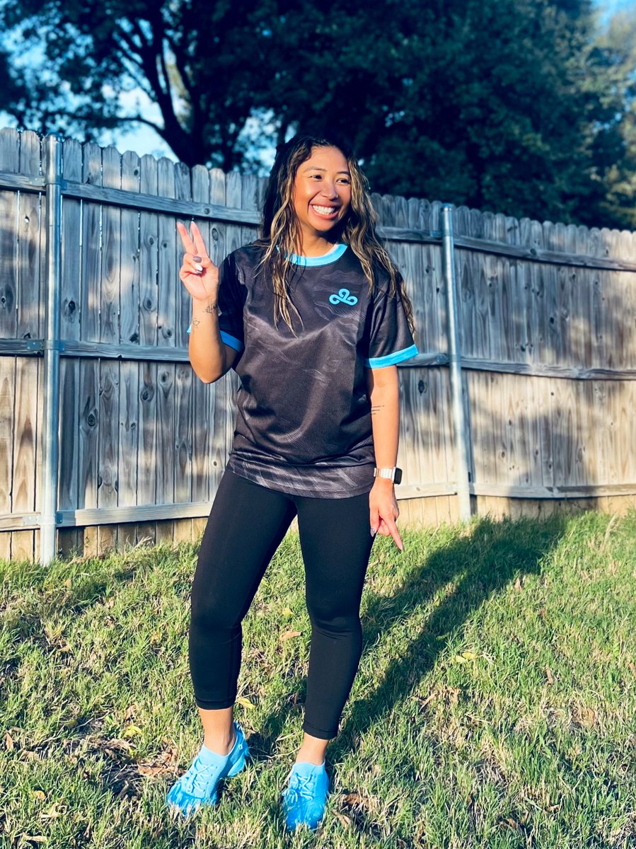 Who’s ready for CDL to start?!?! This mama right here 💙🎮
