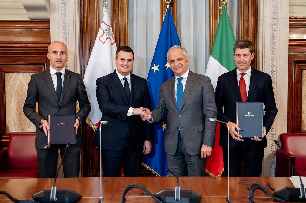 ambasciatore59's tweet photo. Satisfaction for our contribution in signing in Rome agreement btw  Malta Police/Ita Dpt of Public Security.Strengthen cooperation/preventing  combating transnational organised crime.@byroncamilleri @DeputyPMIanBorg @ItalyMFA @MaltainItaly @Viminale @Piantedosim @RobertAbela_MT https://t.co/WMlDgPuaA0