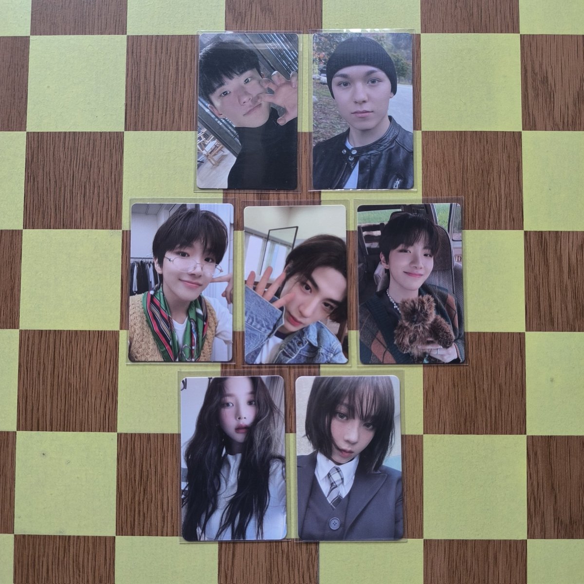 chaechaez_10's tweet photo. wts lfb aespa seventeen boynextdoor photocard 

150 | 150
250 | 250 | 200
150 | 150 

x sensitive and impatient buyers
flexi dop
gcash
jnt (taguig) 

reply / dm to claim https://t.co/nU3nYhCLD4