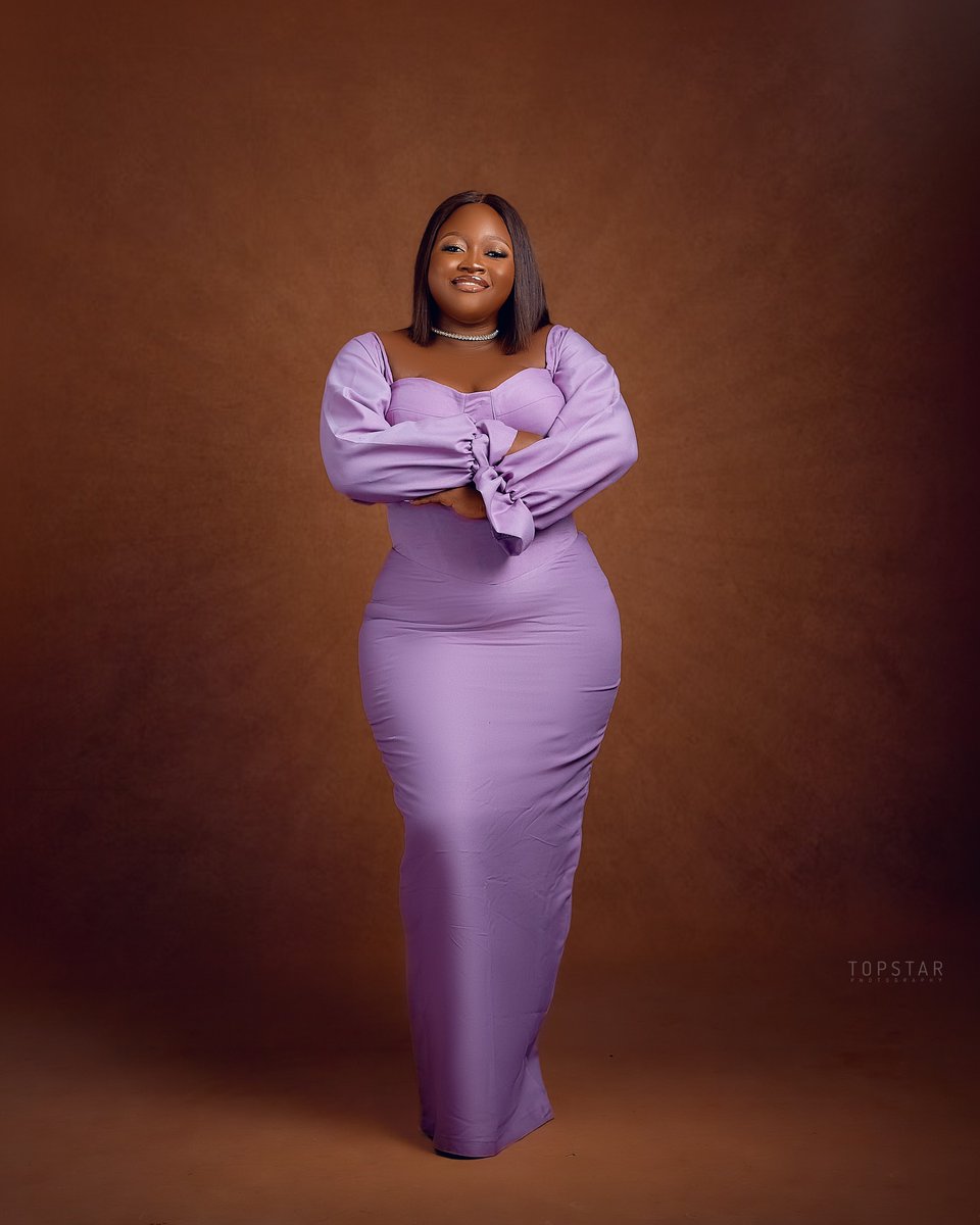 _Oluwanifemii's tweet photo. Happy Birthday To A Star 💜⭐️🥳

Grateful to God for another year 🙏🏽

Cheers to my best year yet🥂

PS: I curate Christmas Hampers 🎄🎁 https://t.co/IrweXg1LsR