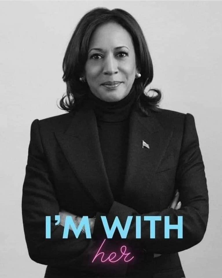 Protect Kamala Harris ✊ tweet media