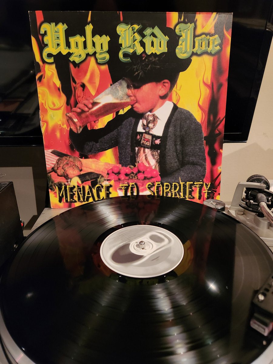 SpinVinyl1's tweet photo. Ugly Kid Joe were a good fun band of the early 90's. Sometimes labelled hair metal, they arent and have elements of funk in their early stuff. All original presses
#UglyKidJoe #AsUglyAsTheyWannaBe #AmericasLeastWanted #MenaceToSobriety #EverythingAboutYou #Neighbor #vinylrecords https://t.co/U1PiajFrR7
