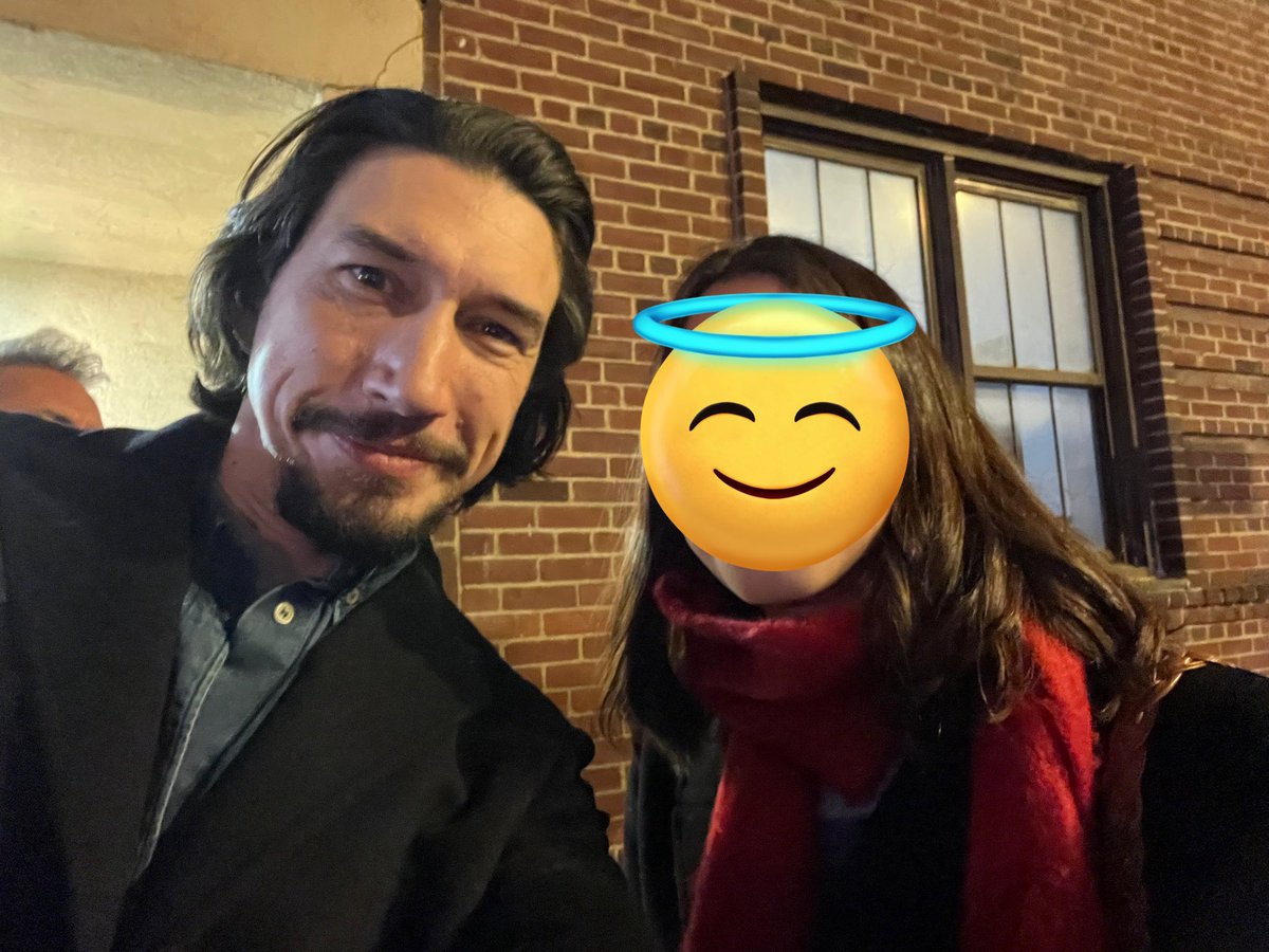 70sdelreyy's tweet photo. le hablé por 2 minutos a adam sin parar y me agradeció por contarle todo y me sonrió y es la mejor persona del mundo no me canso de decirlo😭😭 #HOTMD @adamdrivercentl https://t.co/0uFbvau01L