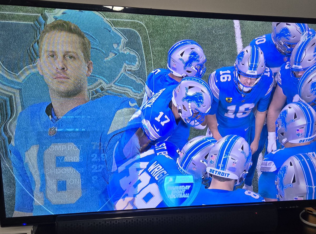 ericparayos's tweet photo. Another #ThursdayNightFootball @Lions @packers @NFL week of terrible production,  terrible service, terrible streaming. @amazon  figure out live streaming please. Screen shot of frozen as soon as the game was turned on. #fail #radioworksbetter https://t.co/4NWemCBsVt