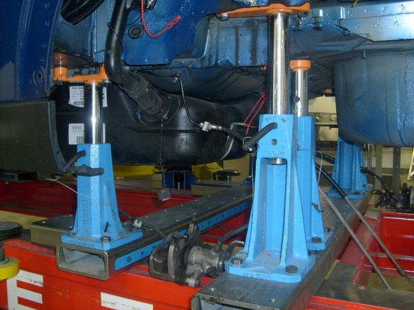 Celettegroup's tweet photo. #Mini #Cooper #Clubman sustained damage to its rear end. It is now securely positioned on a #Celette #framemachine, using our dedicated jigs specifically designed for this Mini model. This setup will ensure that the car is restored to its original OEM specifications. https://t.co/0hObQnDVBn