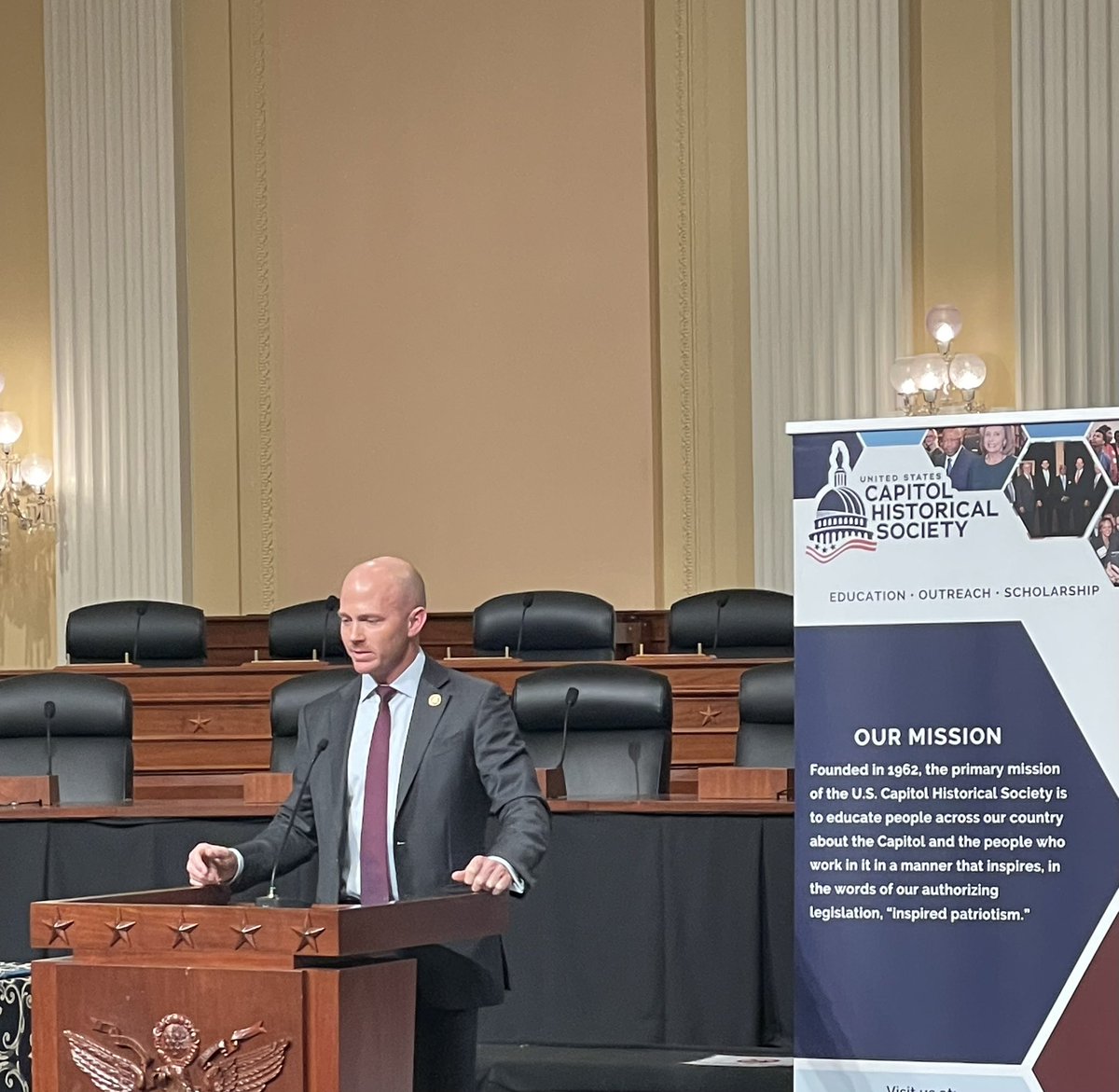 JDRackey's tweet photo. Thank you @CapitolHistory for honoring the work of @RepDerekKilmer, @RepTimmons, & @ModernizeCmte tonight! It was great to hear @SpeakerJohnson and @HillRabbit honor the work of the committee and the legacy it leaves. #LovingCritics #FixCongress https://t.co/D6NftAMeuo
