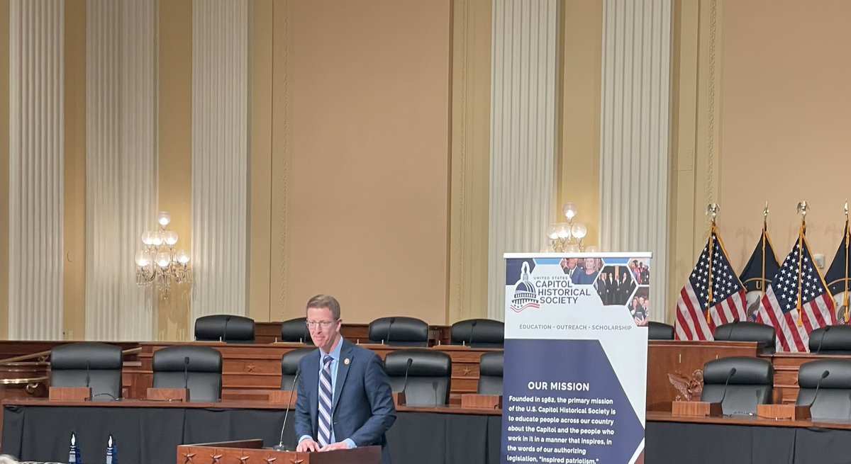 JDRackey's tweet photo. Thank you @CapitolHistory for honoring the work of @RepDerekKilmer, @RepTimmons, & @ModernizeCmte tonight! It was great to hear @SpeakerJohnson and @HillRabbit honor the work of the committee and the legacy it leaves. #LovingCritics #FixCongress https://t.co/D6NftAMeuo