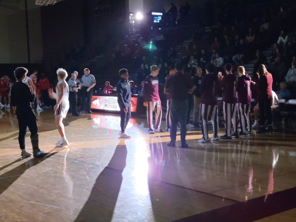 MHSactivities24's tweet photo. Good luck to the Mustang boys basketball team tonight! Go Mustangs! https://t.co/7Vfq64I0Dd