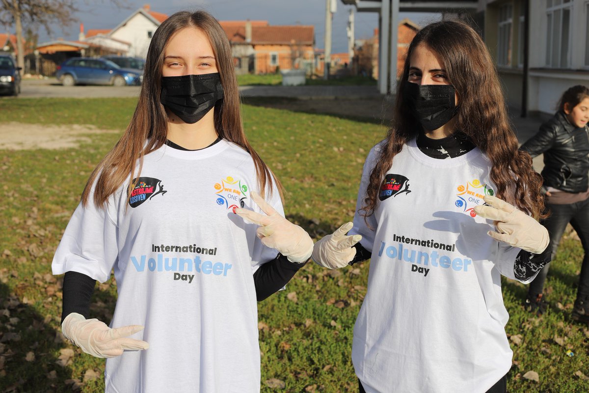 LetsdoitTPK's tweet photo. December 5th - International Volunteer Day
Today, with pride and gratitude, we celebrate the dedication and energy of the volunteers who are the backbone of our mission for a cleaner and greener Kosovo. 
Thank you for helping us create space for life! 
#InternationalVolunteerDay https://t.co/h4V2Efzl9T