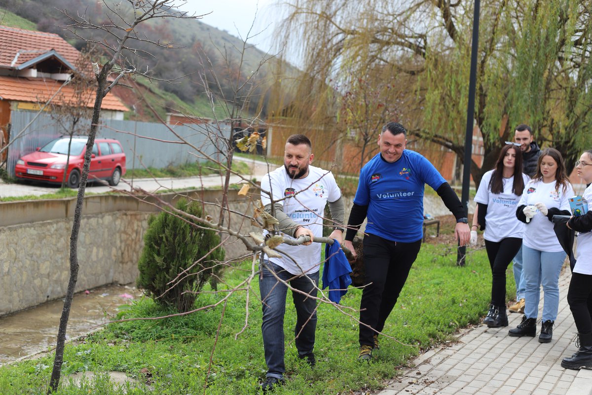 LetsdoitTPK's tweet photo. December 5th - International Volunteer Day
Today, with pride and gratitude, we celebrate the dedication and energy of the volunteers who are the backbone of our mission for a cleaner and greener Kosovo. 
Thank you for helping us create space for life! 
#InternationalVolunteerDay https://t.co/h4V2Efzl9T