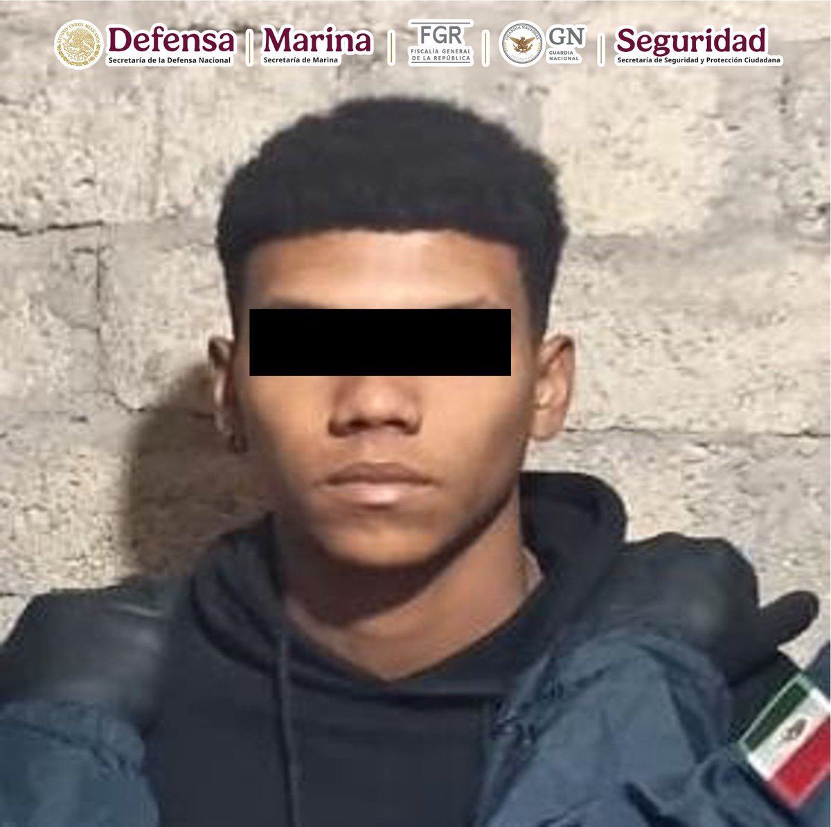 OHarfuch's tweet photo. Cinco personas extranjeras de un grupo dedicado al narcomenudeo y trata de personas con fines de explotación sexual, fueron detenidos en coordinación con autoridades de la Ciudad de México, @SSC_CDMX y @FiscaliaCDMX en @TuAlcaldiaGAM, por elementos de @SEDENAmx , @SEMAR_mx , @FGRMexico, @GN_MEXICO_  y @SSPCMexico, tras ejecutar una orden de cateo. Operaban en distintos puntos de la capital y otros países; se les relaciona con dos feminicidios ocurridos en junio en Tlalpan y con hechos lamentables de violencia en contra de las mujeres.