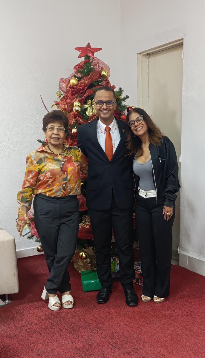 dainyoj's tweet photo. @Mariche17 @MariaesPueblo Feliz día... https://t.co/UFp1fwslp3