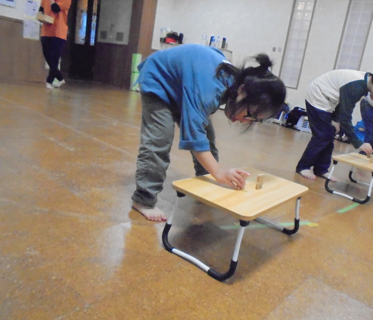 maruta215's tweet photo. 皆さん、こんにちは！
今回は「くまさん立てゲーム」の様子をお伝えします‼
子どもたちは素早く丁寧にドミノを立てることができました😄
#放課後等デイサービス
#運動
#療育
#ドミノ
#くま
#ゲーム
#子ども
#神奈川
#横浜
#港北区
#神奈川区
#緑区 https://t.co/cCIqpS3Fts